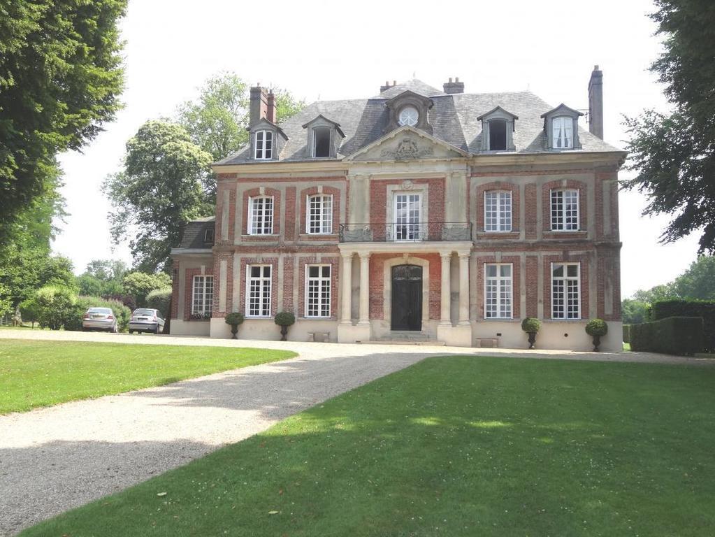 Chateau De Maillot Hotel Bonneville-la-Louvet ภายนอก รูปภาพ