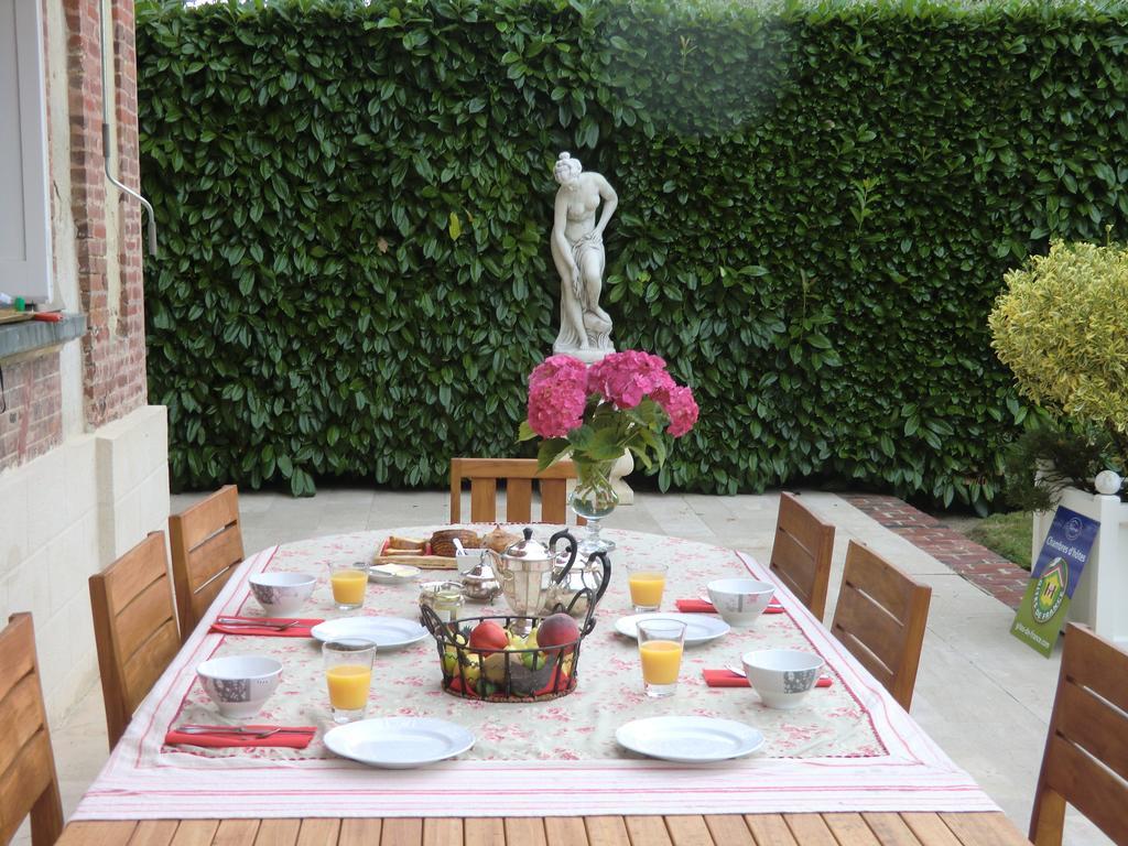 Chateau De Maillot Hotel Bonneville-la-Louvet ภายนอก รูปภาพ